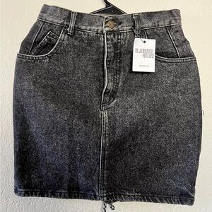 Guess  Vintage 90's  ?  USA acid wash skirt size 30 By Georges Marciano